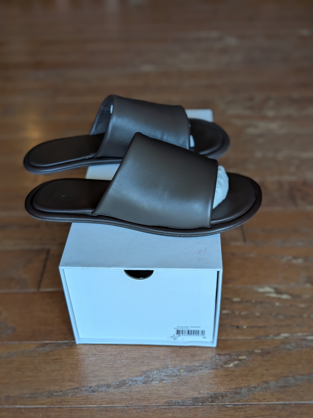 St. Agni Slide Sandals in Chocolate Brown Size 39